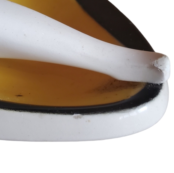 Vintage black yellow white ashtray - Picture 2 of 3